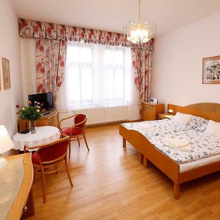 Apartman Moravska 카를로비바리 외부 사진